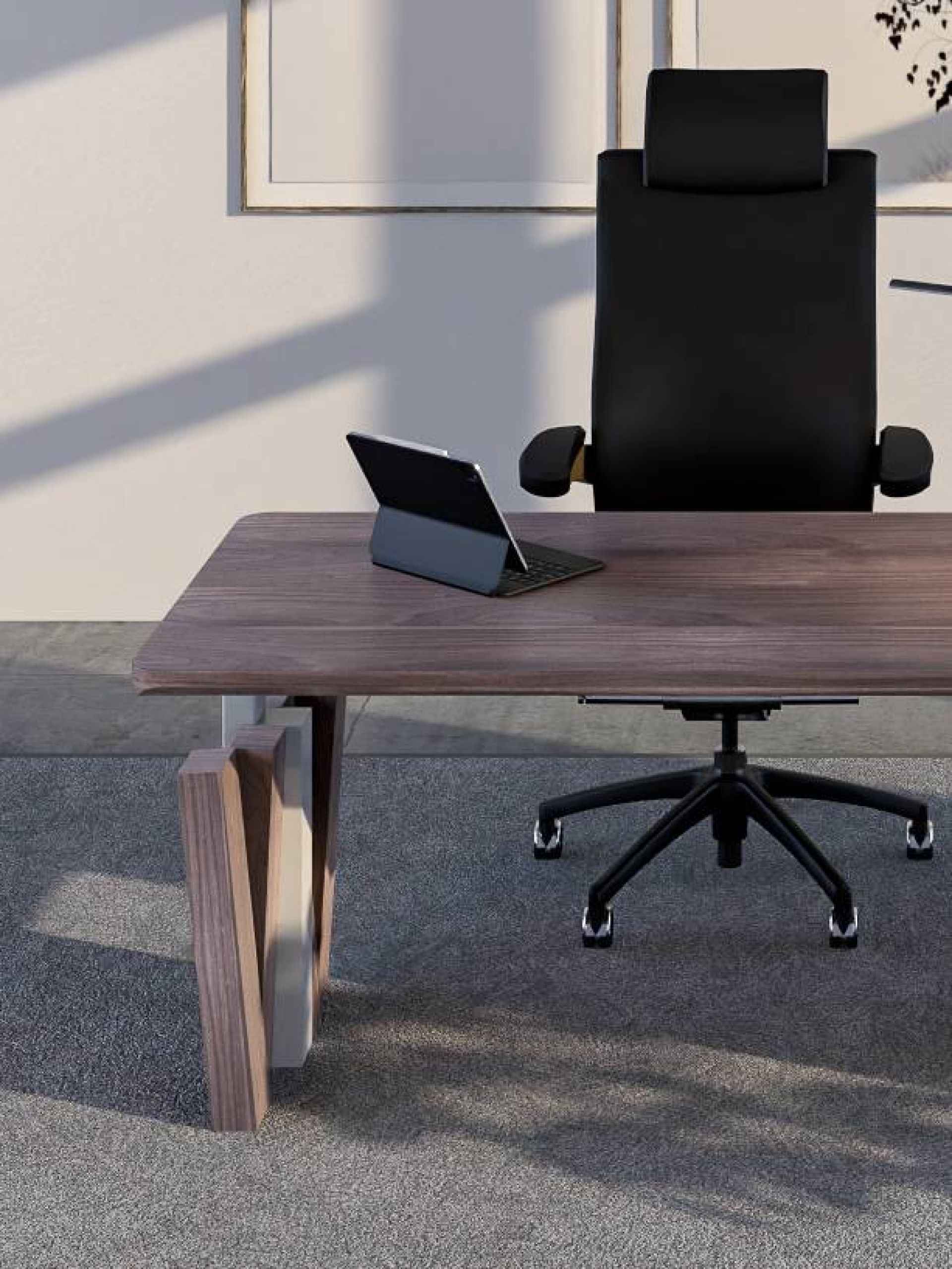 Cliff The One, Walnoot design zit sta bureau