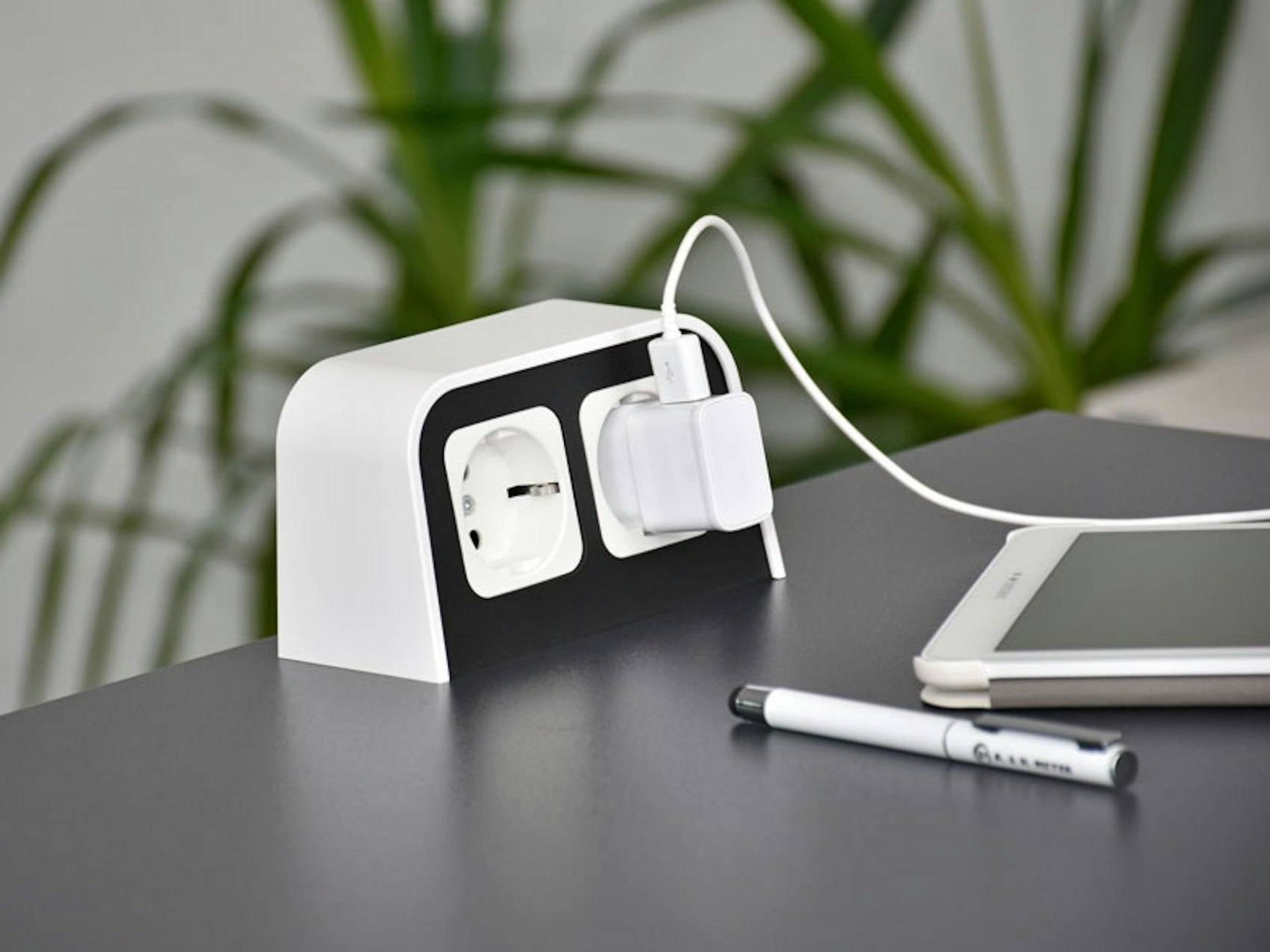 Netbox Juke elektrificatie op het bureau