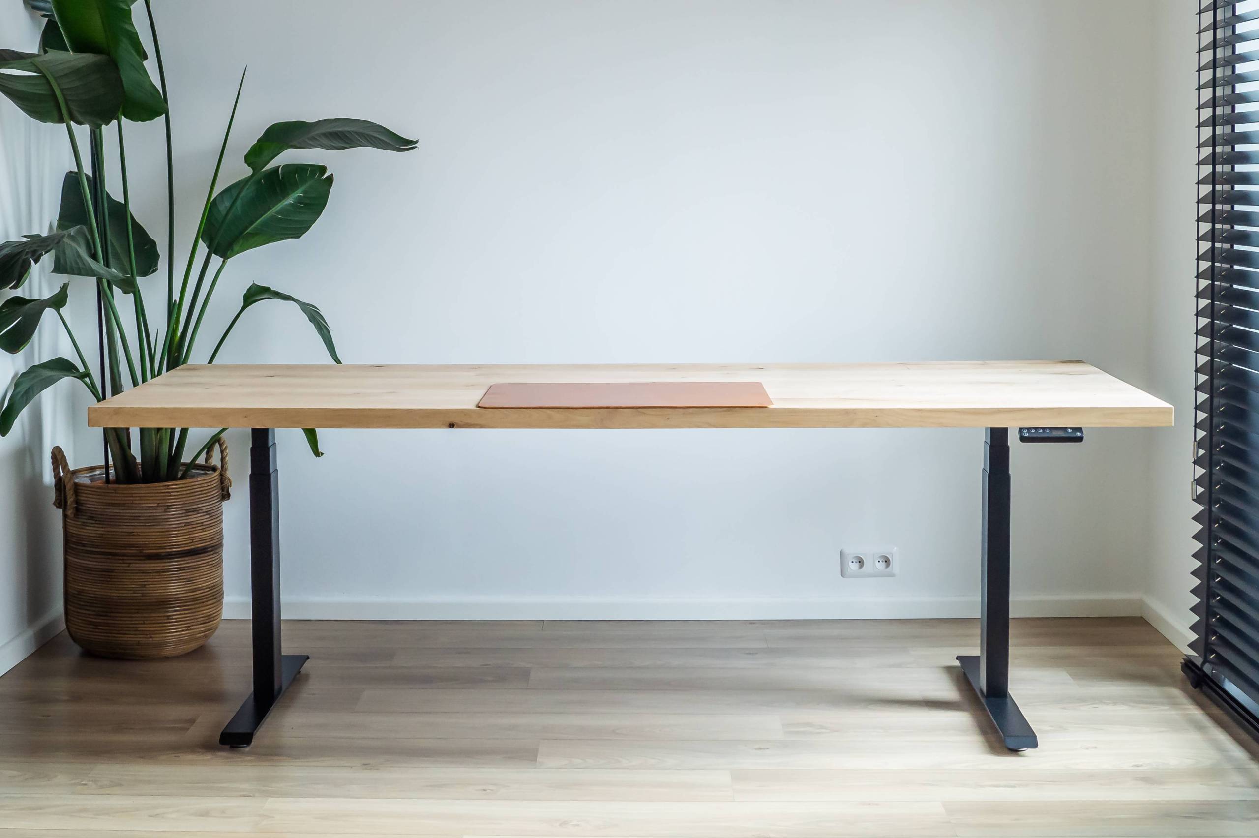 Bureaulegger leer cognac met zit sta bureau