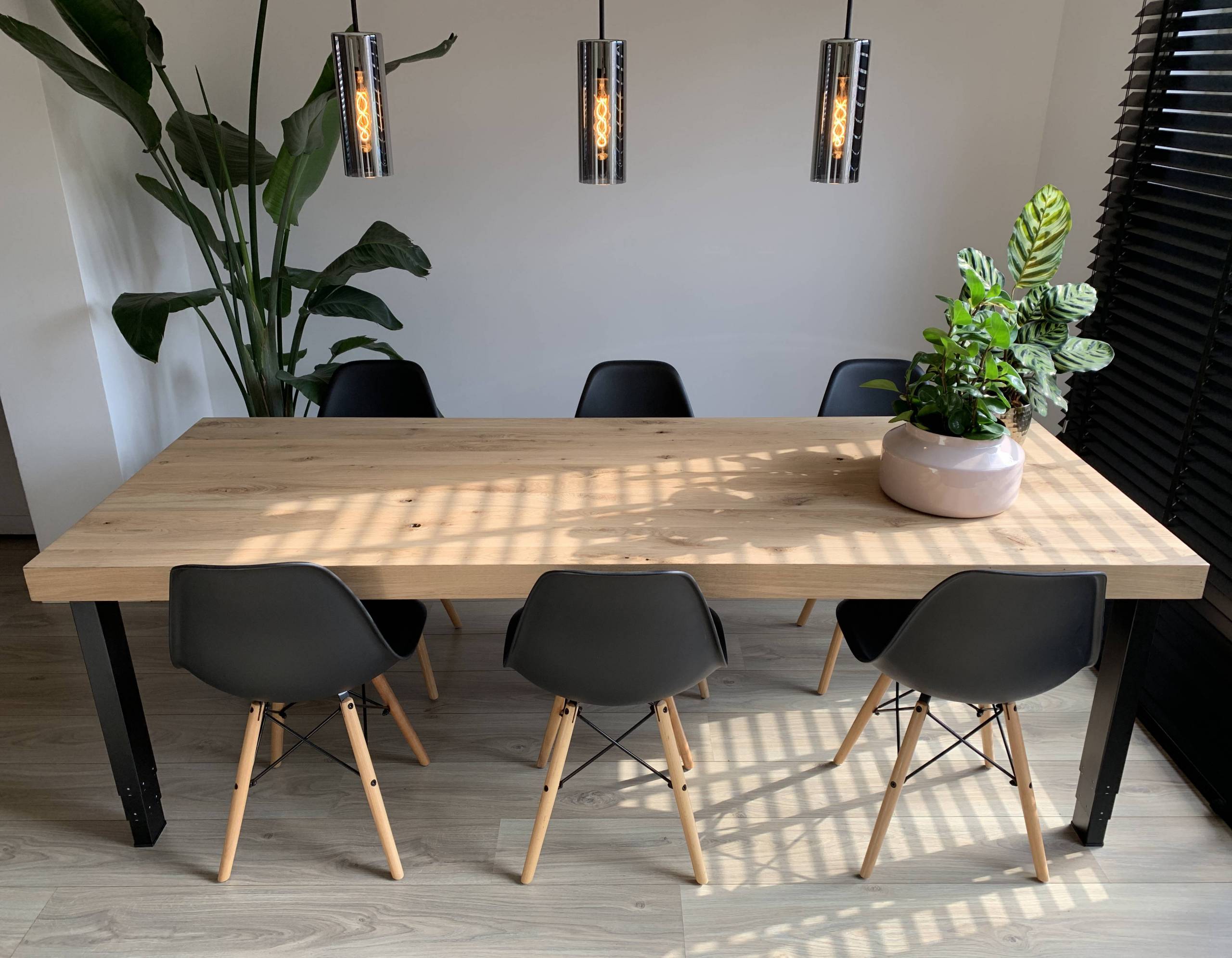 Blank eiken zit-sta tafel