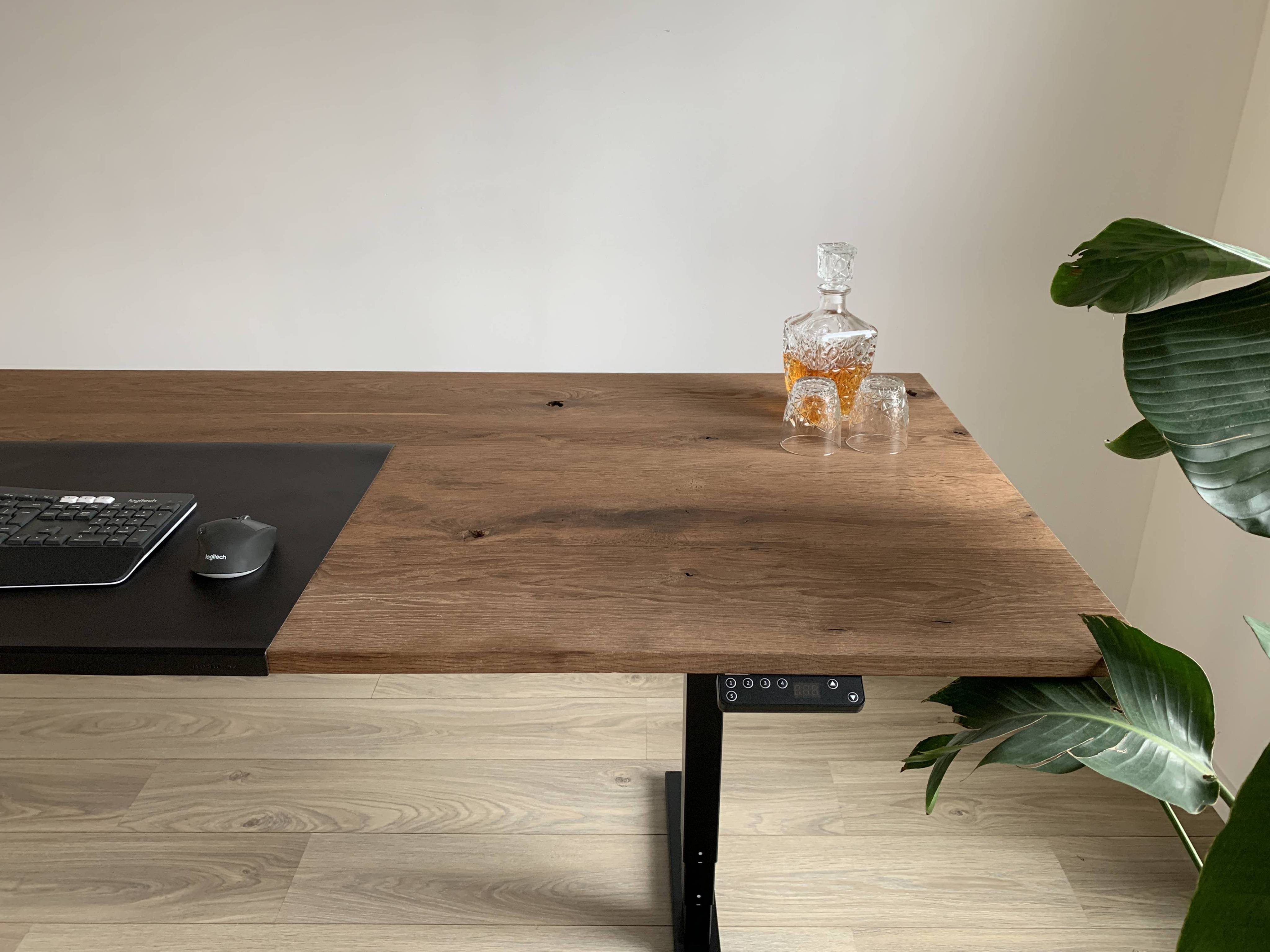 Hout met moer en bout